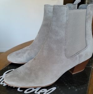Sam Edelman Reesa suede bootie in putty, size 8